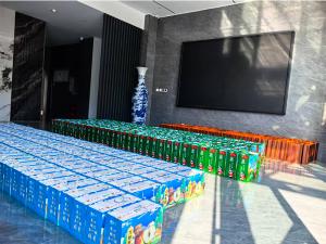 一份中秋禮，傳遞公司愛。